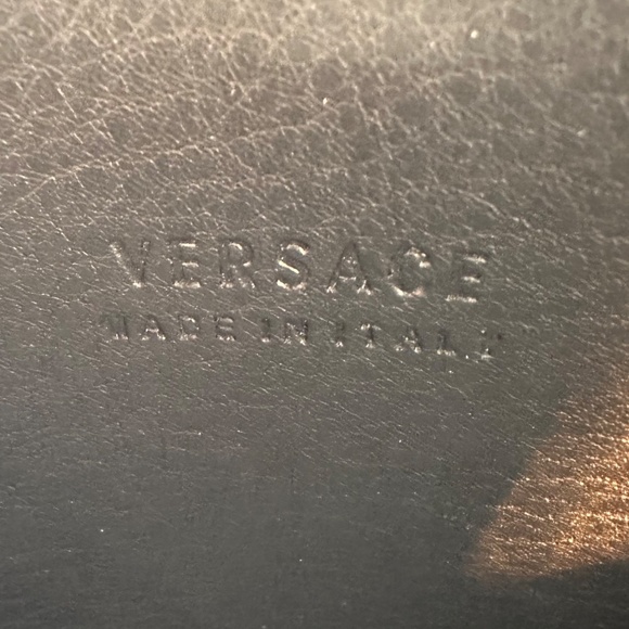 Gianni Versace Couture Leather iPad Case - Picture 2 of 4